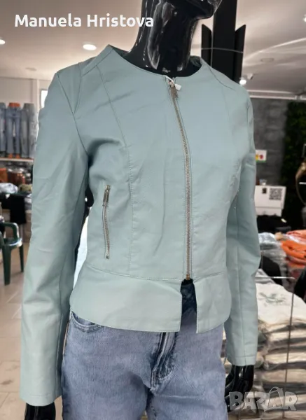 Дамско кожено яке, снимка 1