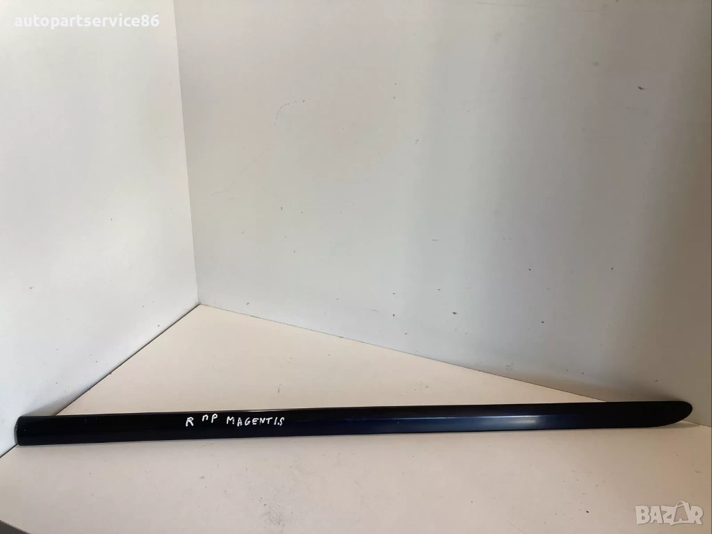 Декоративна лайсна на предната дясна врата синя за KIA Magentis 2.0 CRDi (2009) 87722-2G000, снимка 1