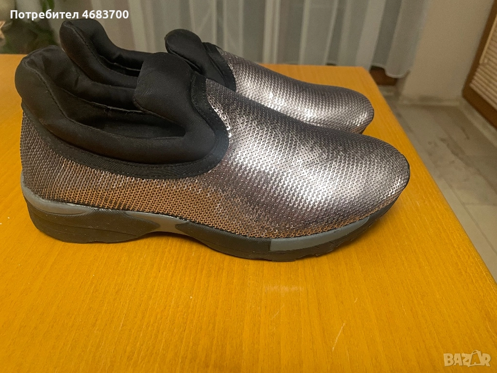 Дамски сникърси с пайети, снимка 1