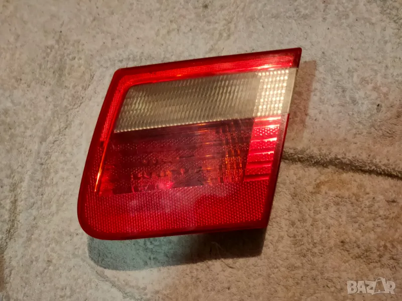 Дясна стоп светлина - вътрешна част за багажник на BMW E46 Комби, снимка 1