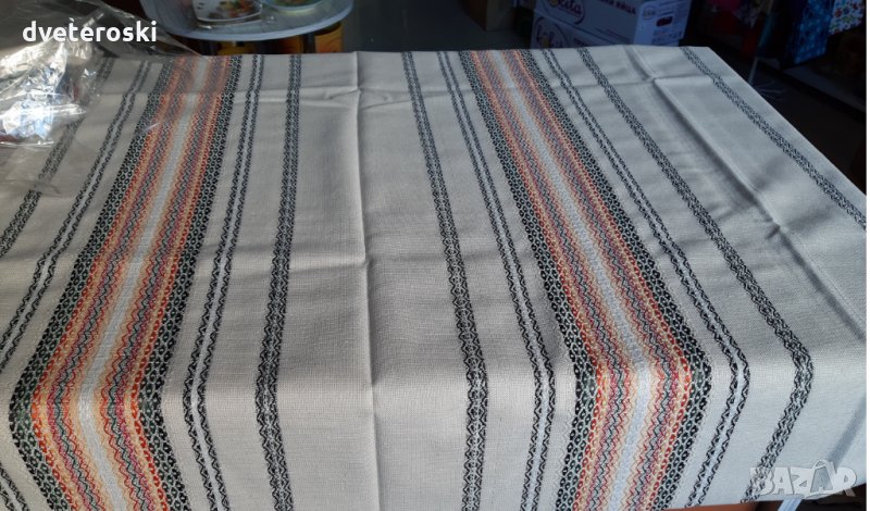 Покривка за маса етно мотиви, снимка 1