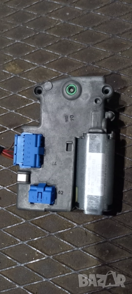 Ел. мотор шибедах VW Passat B5, снимка 1