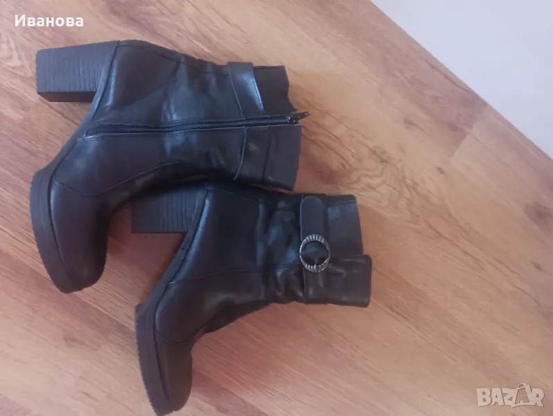 Топли дамски боти от естествена кожа 39 номер -20лв., снимка 1