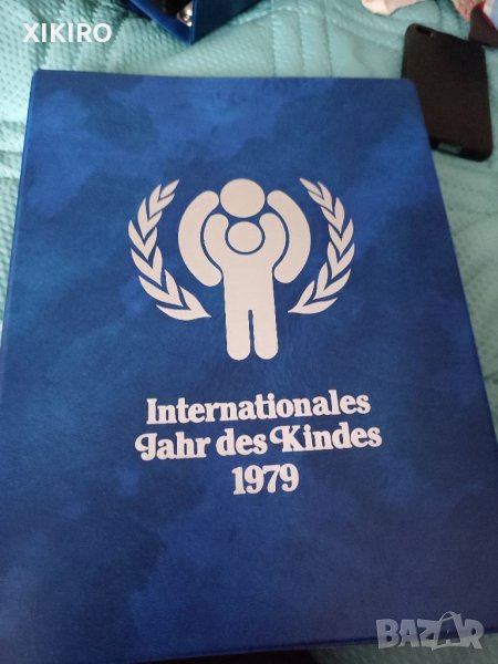 Продавам класьор с пощенски пликове , снимка 1