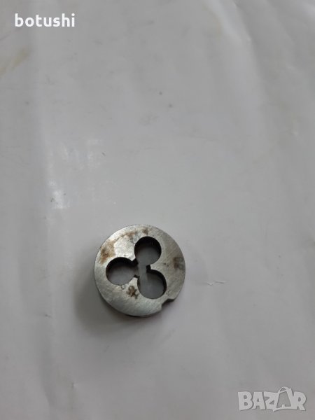 Плашка М4, снимка 1