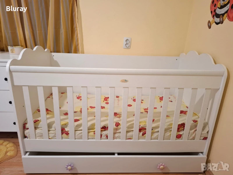 Детско креватче + матрак, снимка 1