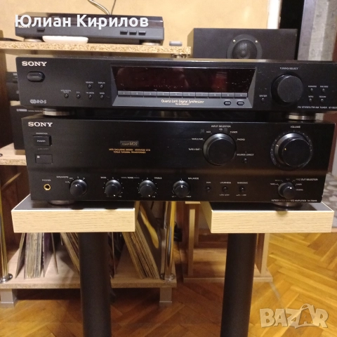 SONY TF - F561R ST - SE 370