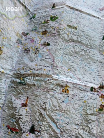 200 популярни религиозни обекта в България - Поредица "Туристически карти" №2 National Geographic, снимка 8 - Енциклопедии, справочници - 35142363