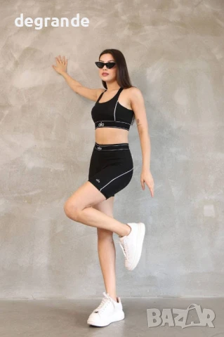 Дамски Оформящ екип Alo Yoga, снимка 2 - Комплекти - 51376379