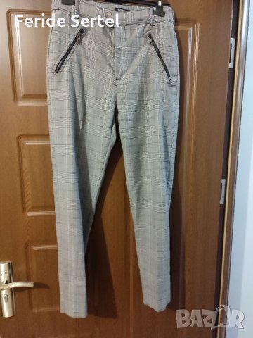 Официален панталон- BERSHKA- М размер , снимка 1
