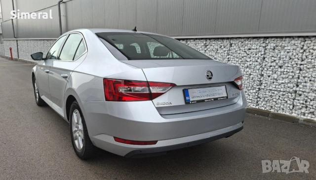 SkodSkoda Superb 2.0 TDI-103 хил. км. с история в ЕУРAТЕК ЕВРО 6C , снимка 6 - Автомобили и джипове - 53289467