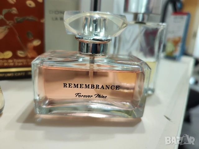 Дамски парфюми Burberry, Tommy Hilfiger, Avon, снимка 4 - Дамски парфюми - 50673780