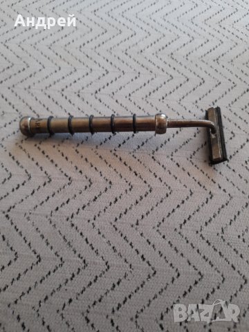 Стара самобръсначка Arrogance, снимка 2 - Други ценни предмети - 34671913