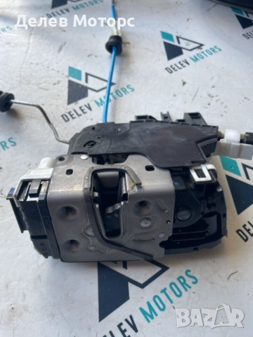 Брава за предна лява врата A0997202301 от Mercedes CLA 180 Sport двигател 270910, 1.6i 122 кс., снимка 2 - Части - 51564412