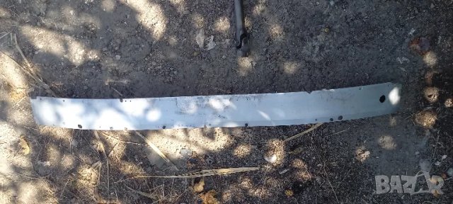 Греда предна броня Opel Zafira B