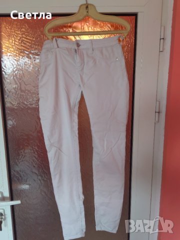 Бершка бял панталон , снимка 1 - Панталони - 40600947