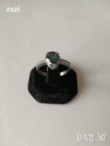 Сребърен пръстен със зелен топаз и циркони. Сребро проба 925., снимка 2 - Пръстени - 38684869