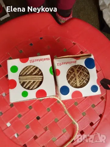 Кълбета за декорация за8лв.за двете 