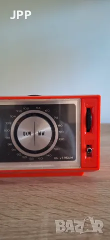 Радиочасовник Universum W2821, Германия, снимка 6 - Радиокасетофони, транзистори - 48742337