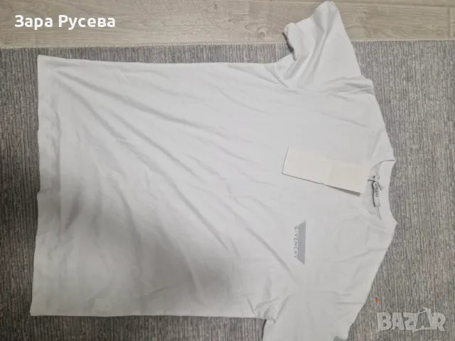 Givenchy оригинална тениска с етикет