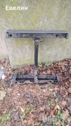 стойка от под шофьорската седелка на VW Touran 2006г, снимка 2 - Части - 52865250