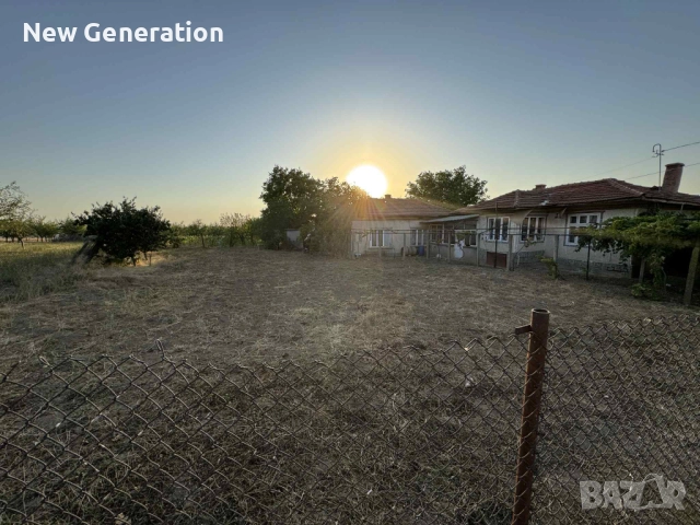 Продавам къща в с.Чернолик с много голям двор, снимка 3 - Къщи - 51598528