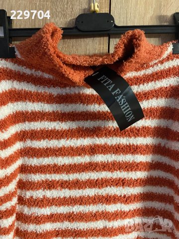 Пухкав дамски пуловер, снимка 2 - Блузи с дълъг ръкав и пуловери - 38757930