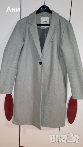 Палто цвят мента