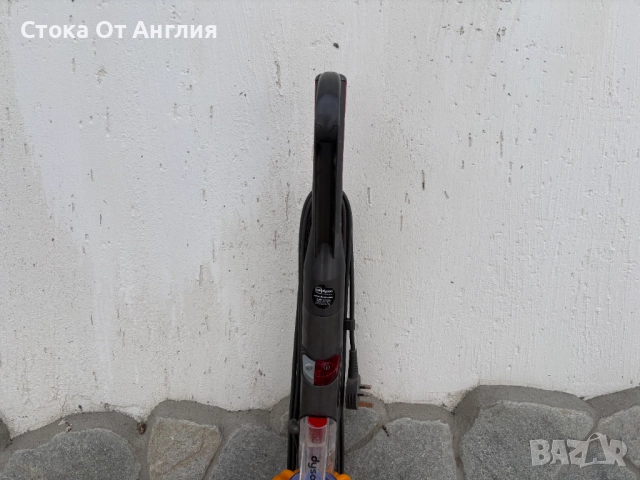 Прахосмукачка - Dyson DC 40 700 W, снимка 3 - Прахосмукачки - 36727010