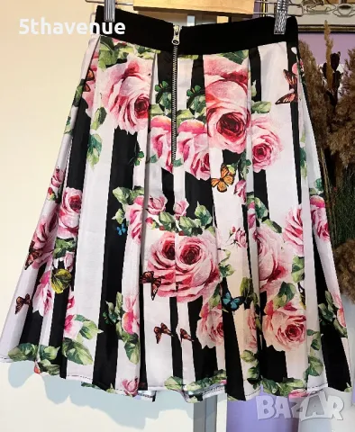 Nikole Collection Пола на плисета черен колан с рози