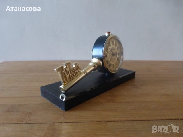 Будилник Слава "Ключът на Москва" часовник 2 , снимка 10 - Антикварни и старинни предмети - 52108814