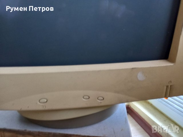 Монитор COMPAQ 620, снимка 2 - Монитори - 38762836