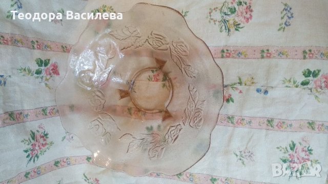 Фруктиера от цветно стъкло с рози, снимка 1 - Антикварни и старинни предмети - 33554616