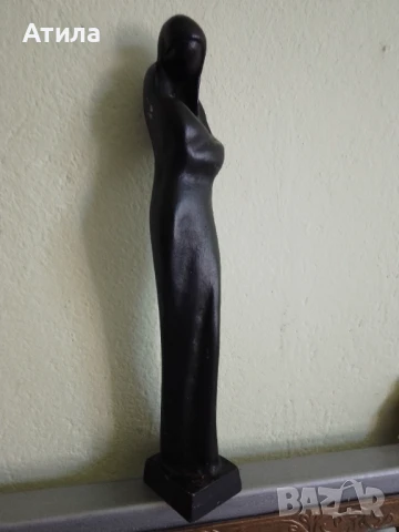 скулптура " майчинство" чугун 38 см, снимка 2 - Статуетки - 50453735