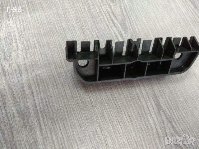 4G8853921D**NEU**AUDI**A7**Държач, снимка 2 - Части - 32754911