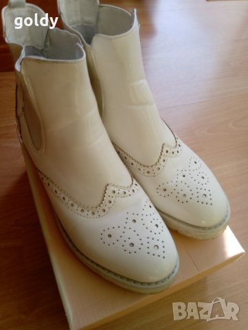 Дамски боти