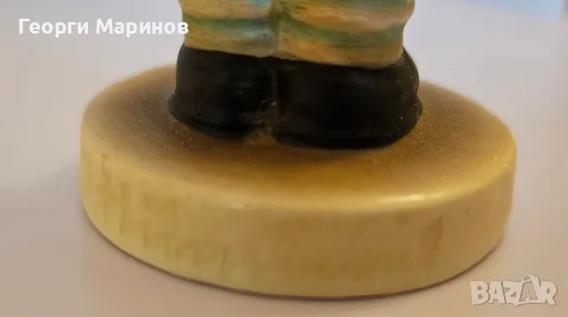 Goebel Hummel, порцеланова фигура, Girl with Doll, номер 239/B 1967 г.
, снимка 13 - Колекции - 48465641