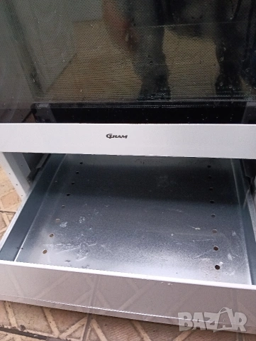 Свободно стояща печка с керамичен плот Gram с PIROLISE с две години гаранция!, снимка 6 - Печки, фурни - 53039771