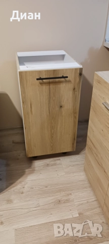 Кухненски шкаф , снимка 2 - Шкафове - 52841284