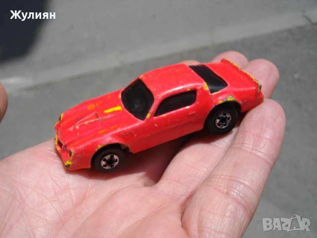 МЕТАЛНА КОЛИЧКА HOT WHEELS CAMARO Z-28 