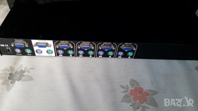 KVM 4-Port Switch OSD PS/2, снимка 4 - Друга електроника - 53033429