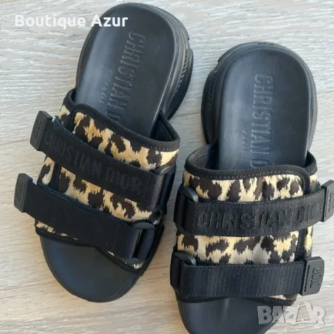 чехли christian dior с леопардов акцент , снимка 3 - Чехли - 50307194