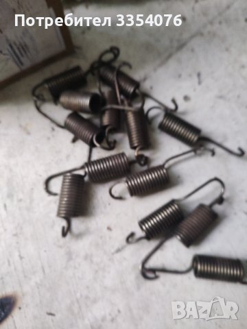 Пружина за педала на съединителя на Мазда 