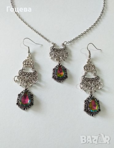 Разкошни бижута обици и колие с преливащи кристали и богати орнаменти в цвят Сребро , снимка 1