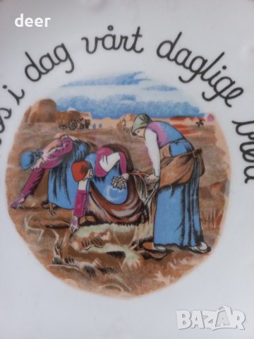 Порцеланова чиния за стена"Събирачки на класове", снимка 2 - Картини - 43306428