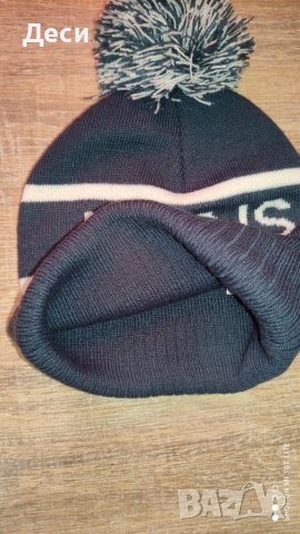 шапка на DKNY, снимка 5 - Шапки, шалове и ръкавици - 44003031