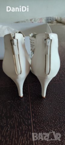  Дамски бели сандали на висок ток , снимка 5 - Сандали - 37370293