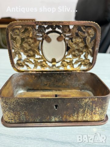 Стара бронзова кутия за бижута с порцеланова плочка Fragonard. №3829, снимка 6 - Колекции - 40465622