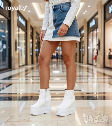 Боти на платформа - бяла кожа