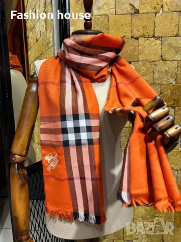 Burberry кашмирен шал, снимка 4 - Шалове - 47374141